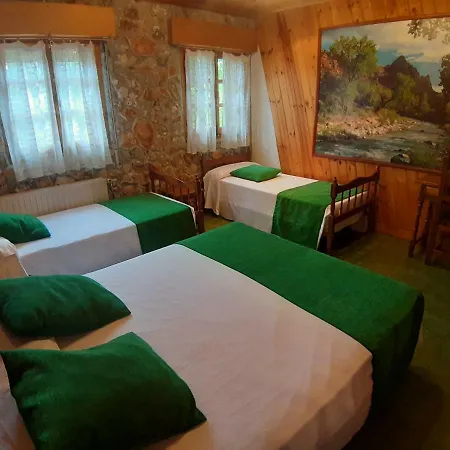 مكان تخييم Picon Del Conde Monasterio de Rodilla