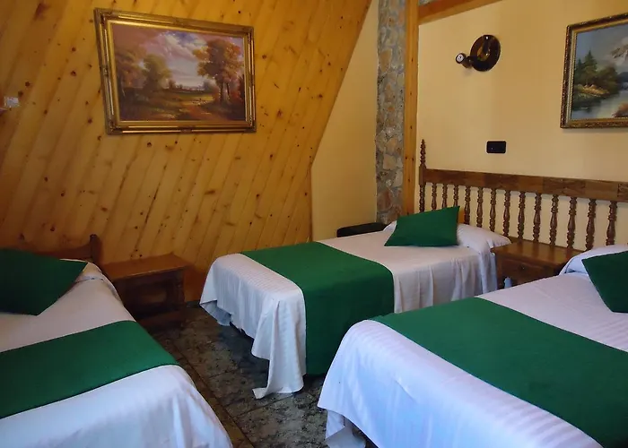 Parque de Campismo Picon Del Conde Monasterio de Rodilla