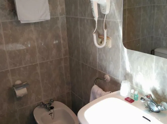 Parque de Campismo Picon Del Conde *