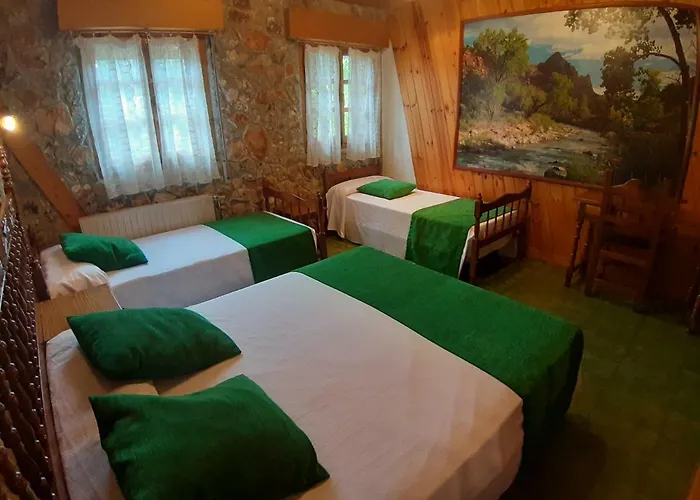 Parque de Campismo Picon Del Conde Monasterio de Rodilla